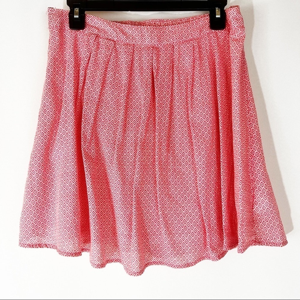 Old Navy Red And White Diamond Patterned Skirt